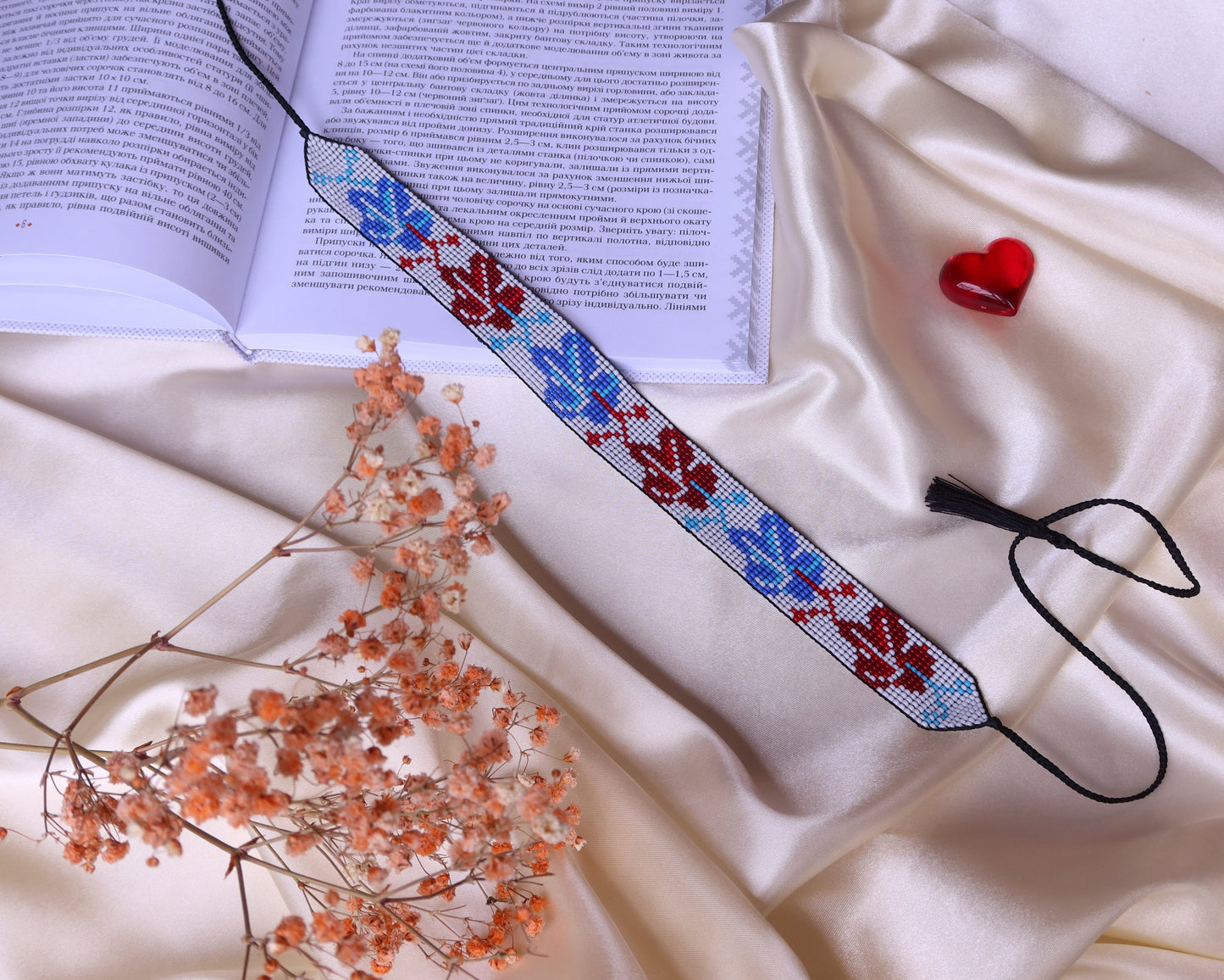 Comely UA beaded gerdan necklace with red and blue leaf pattern, adjustable cords, Czech seed beads.