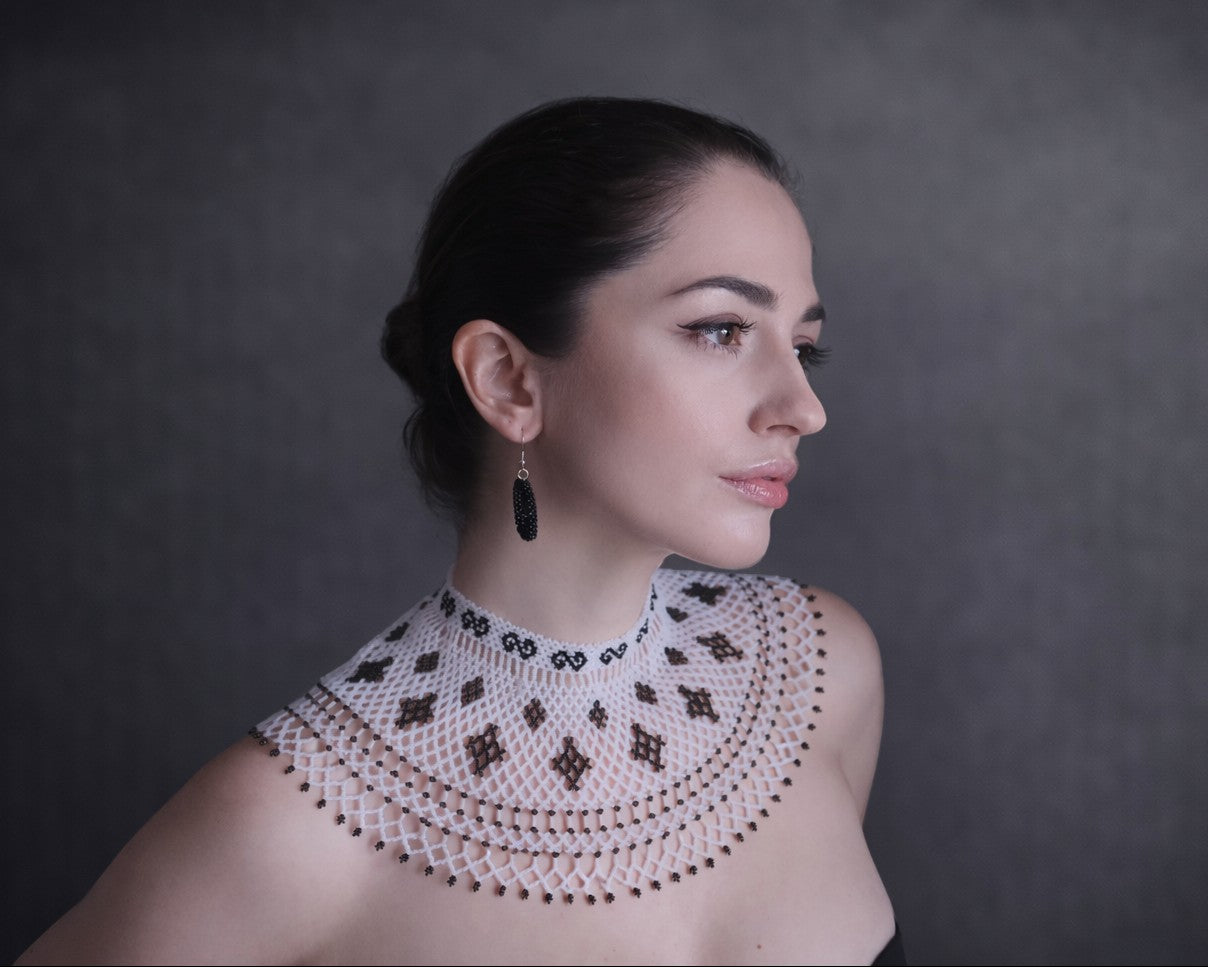 Comely UA "Primla" beaded collar necklace in white with black diamond patterns. Czech seed beads.