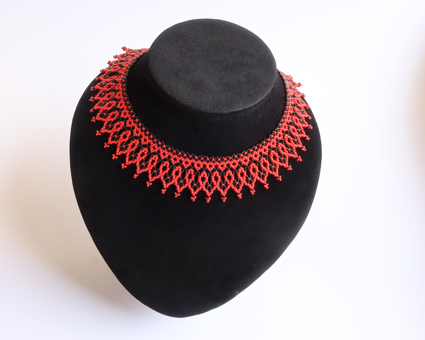 Comely UA red and black beaded choker necklace, "Leliia" style, with flame-like pattern. Czech seed beads.