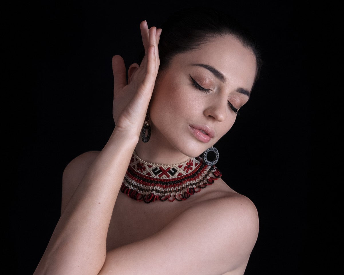 Comely UA Silyanka Heritage of Pokuttia beaded choker necklace with red, black, and cream diamond motifs.