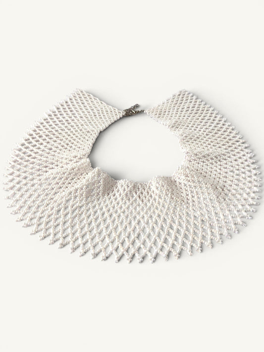 Comely UA white beaded necklace, a flat choker with a diamond pattern, inspired by Ukrainian silyanka tradition.